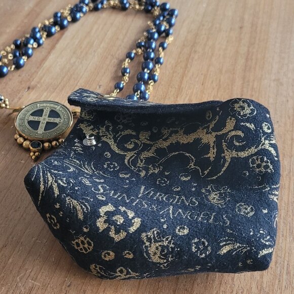 Virgins Saints & Angels Necklace with San Benito Coin - Picture 6 of 6